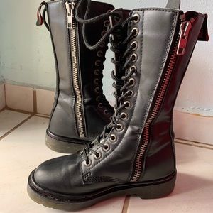 Demonia defiant boots